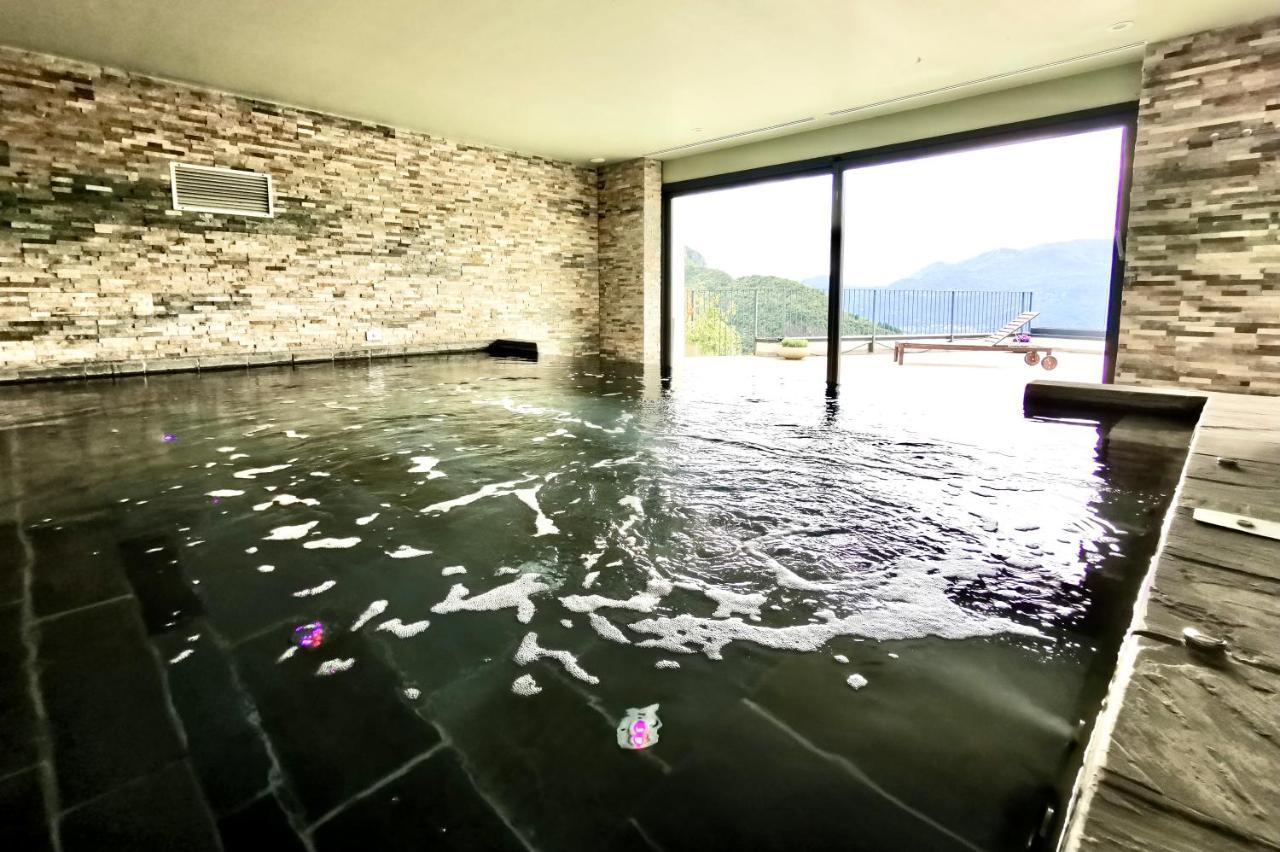 The View!!! By Design Studio Perledo Exterior foto